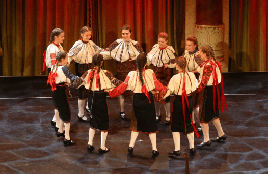 Cédrus Táncegyüttes.png