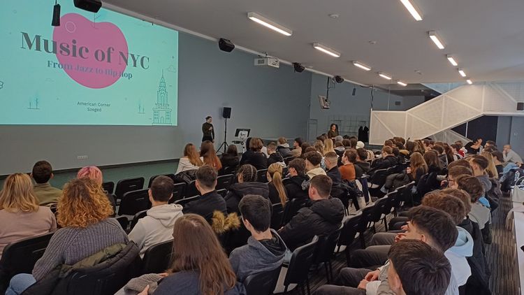 American Corner előadás - 'The Music of New York City'