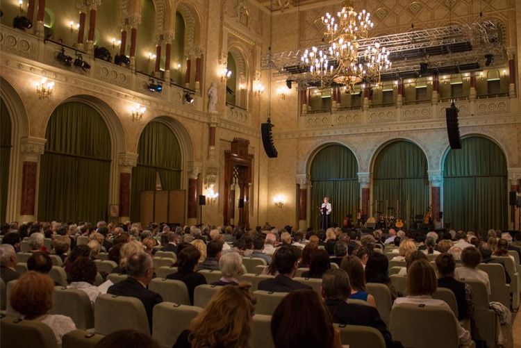 Gálaest a Vigadóban a magyar nyelv napja alkalmából 2025