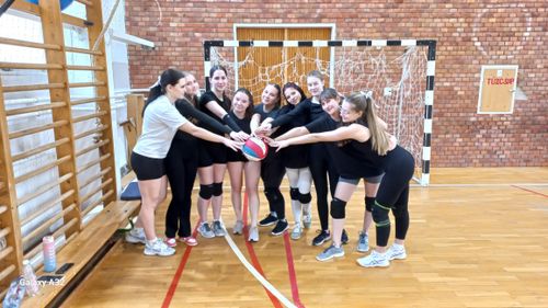 Röplabda edzőmérkőzés a KZS-vel